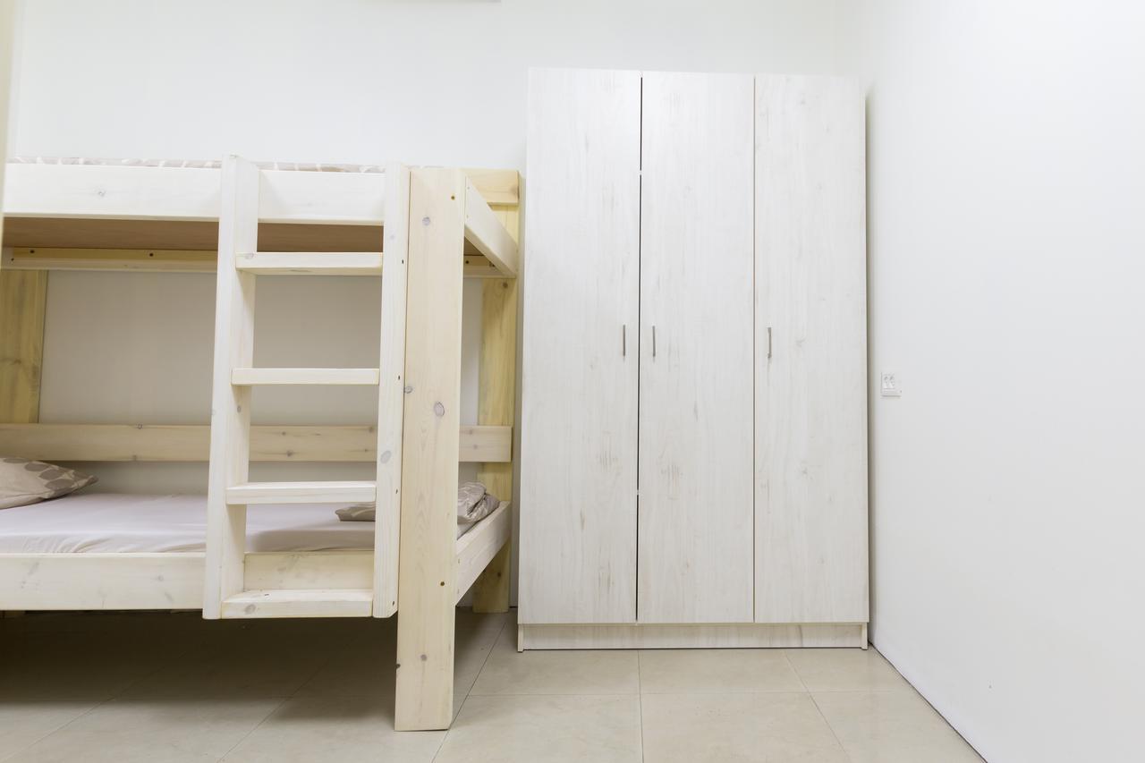 Mevaser - Christian Hostel Rishon Leziyyon Esterno foto